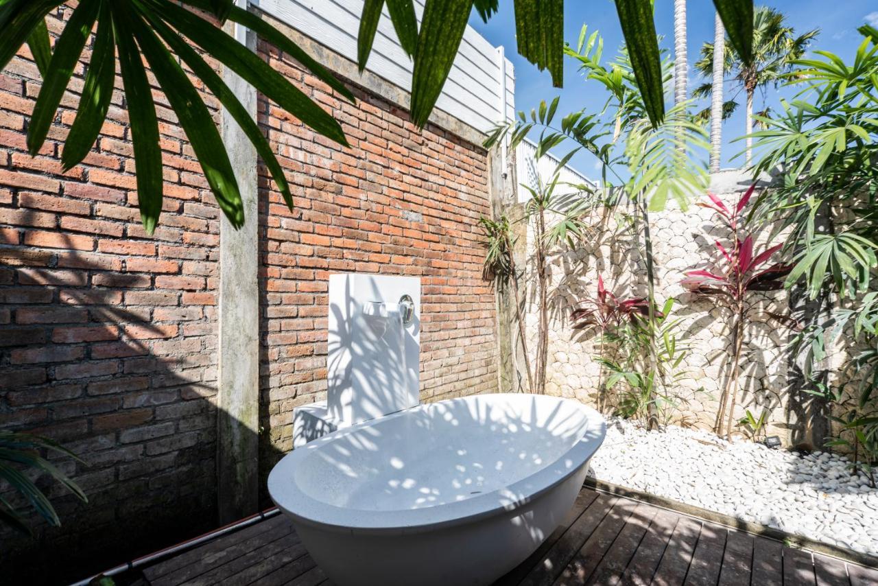 Isaiya Boutique Hotel Canggu Esterno foto