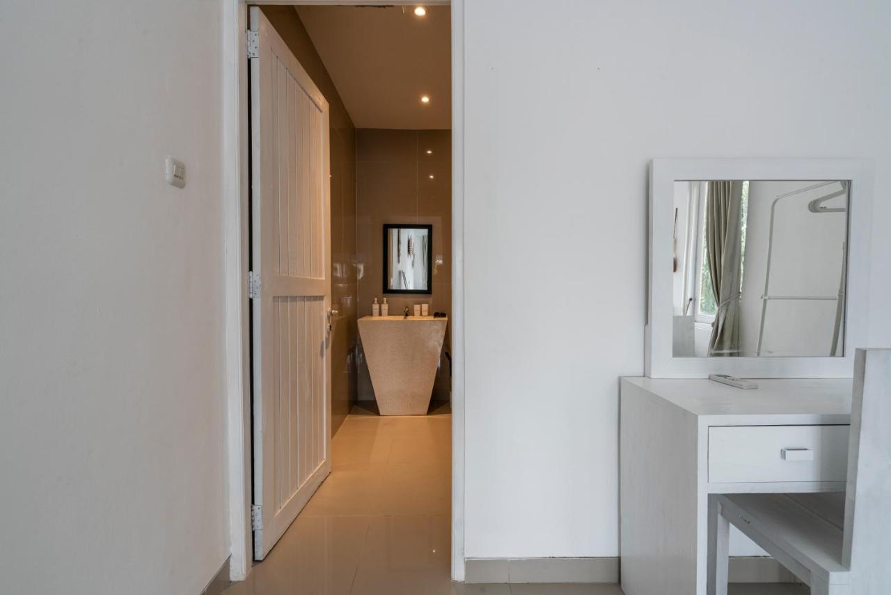 Isaiya Boutique Hotel Canggu Esterno foto