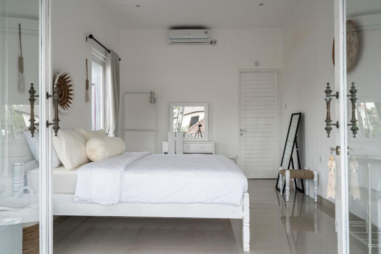 Isaiya Boutique Hotel Canggu Esterno foto