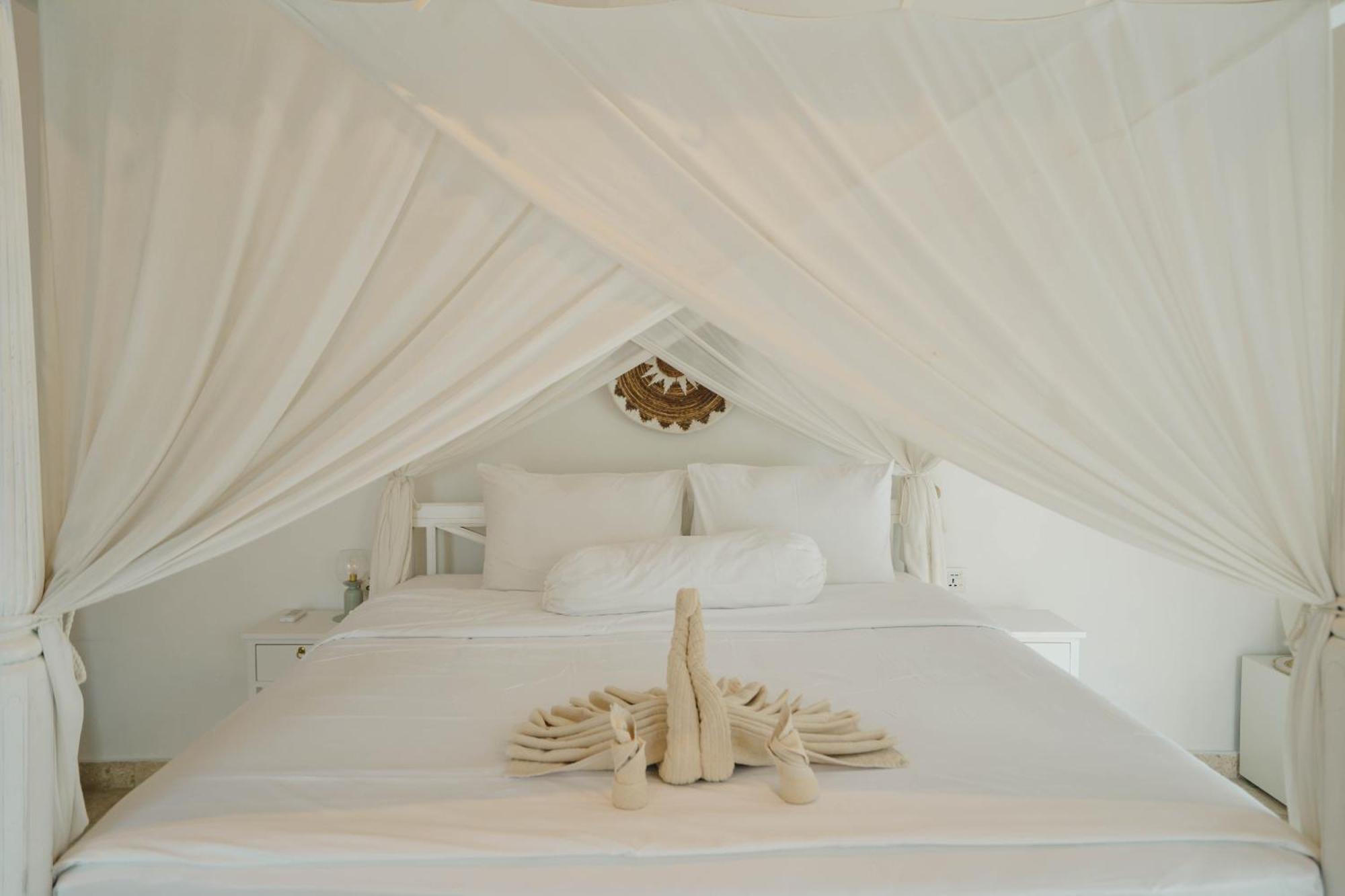 Isaiya Boutique Hotel Canggu Esterno foto