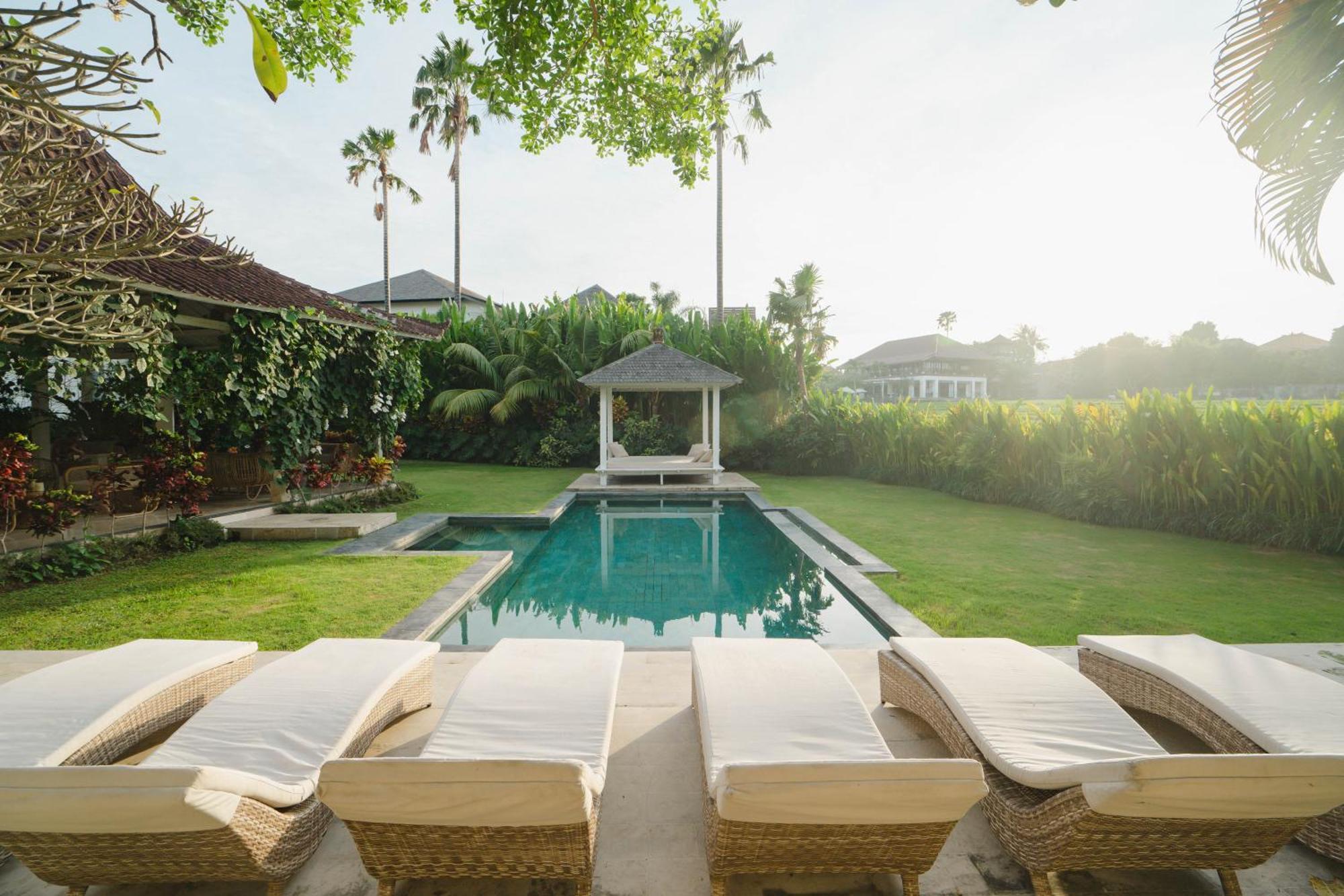 Isaiya Boutique Hotel Canggu Esterno foto