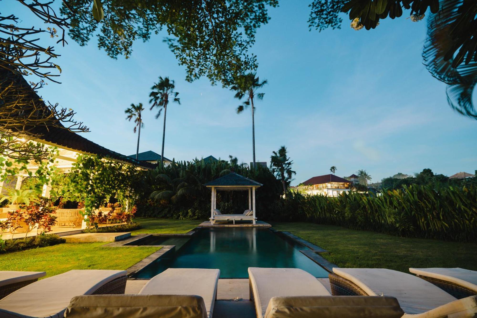 Isaiya Boutique Hotel Canggu Esterno foto